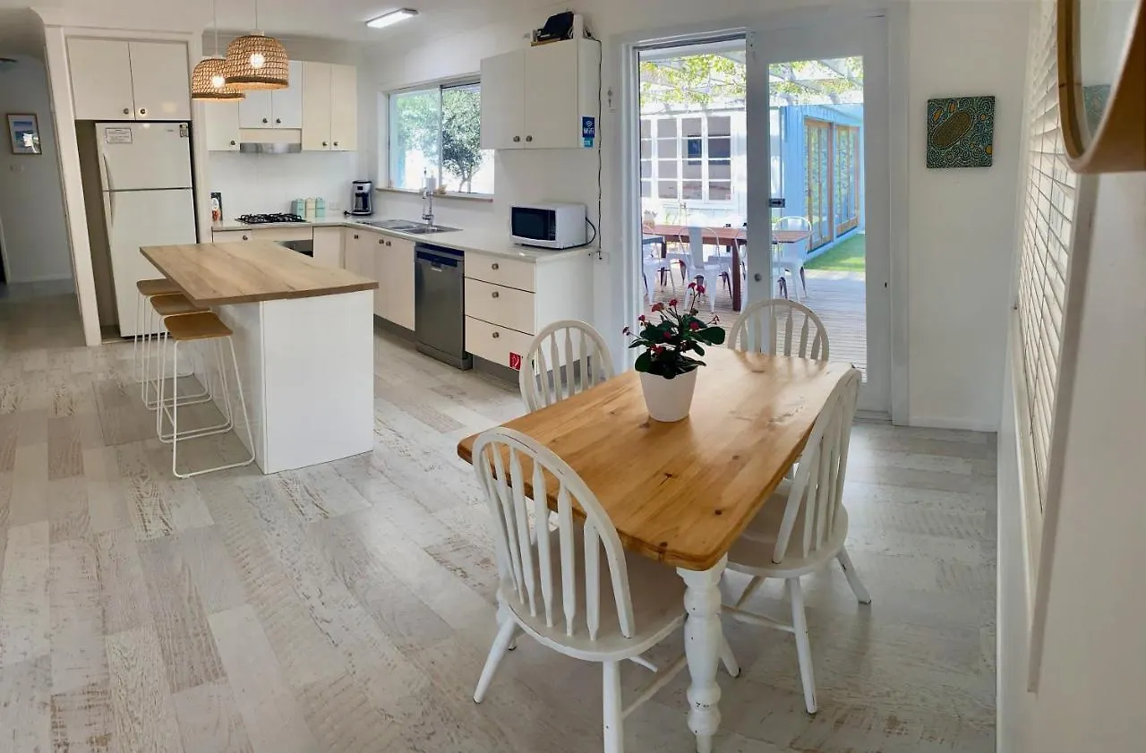 Holiday home Coastal Garden Cottage Golden Beach